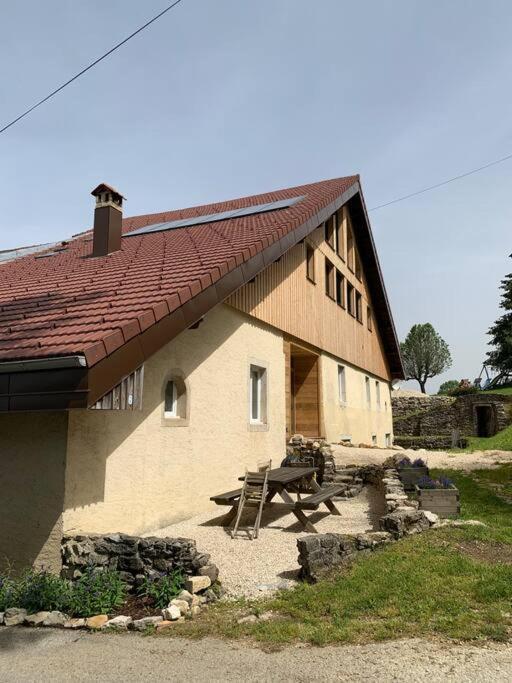 Ancienne Ferme Comtoise 4 Etoiles, 11 Personnes Lac St-Point/Mont D'Or Montperreux 외부 사진