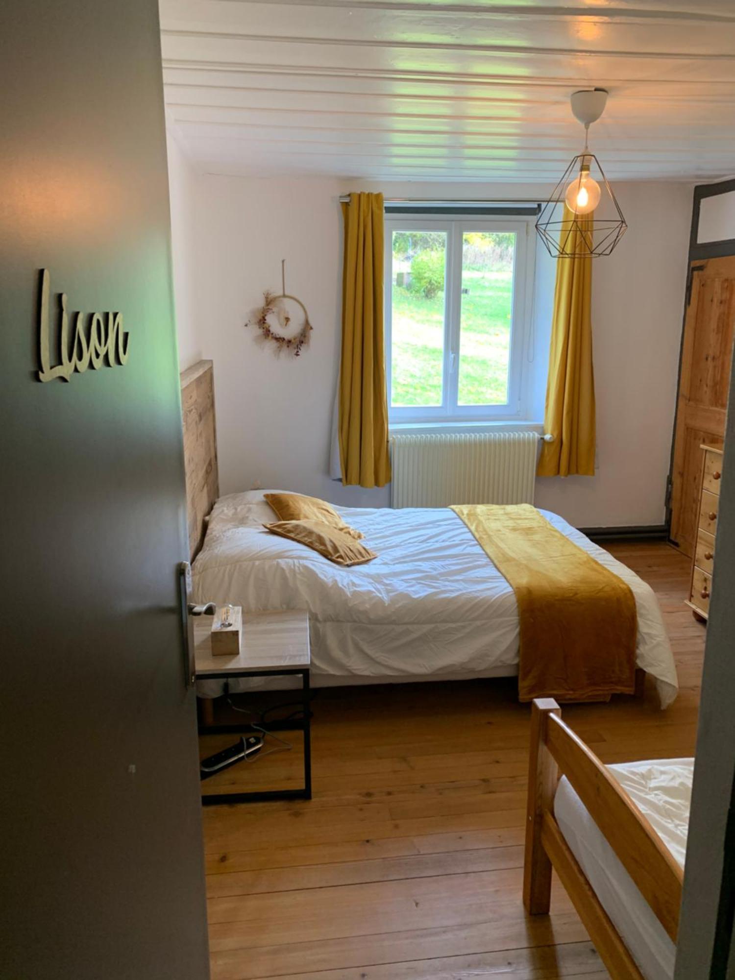 Ancienne Ferme Comtoise 4 Etoiles, 11 Personnes Lac St-Point/Mont D'Or Montperreux 외부 사진